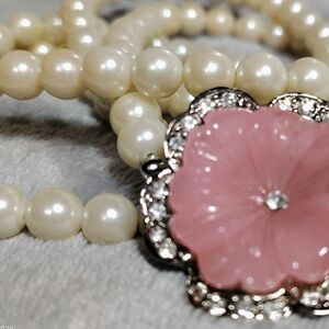Vintage KJL For Avon "Perfect Pansy" Pink Flower Pendant Pearl Necklace